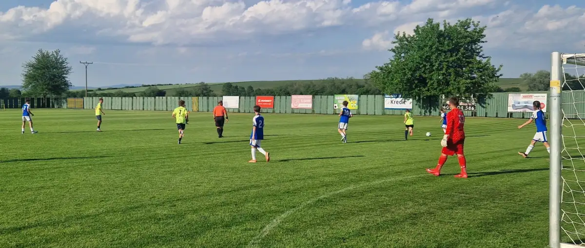 U15B | Těsná prohra s Bánovem